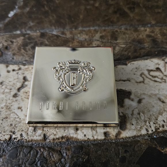 Bobbi Brown Luxe Eye Shadow Multichrome INCANDESCENT Size 0.04 Oz. / 1.25 g - Picture 6 of 7